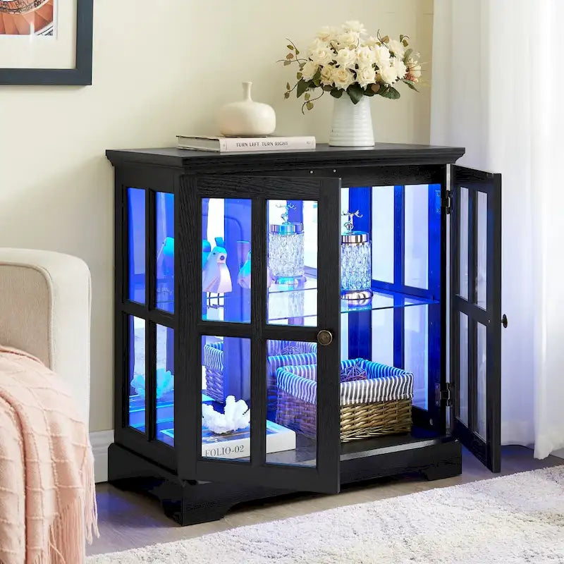 Vitrina expositora de antigüedades de vidrio con iluminación LED y puertas de celosía