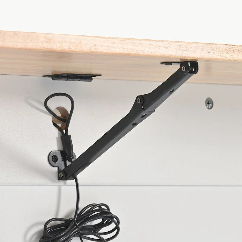 Isola da cucina con piano a ribalta e luce LED