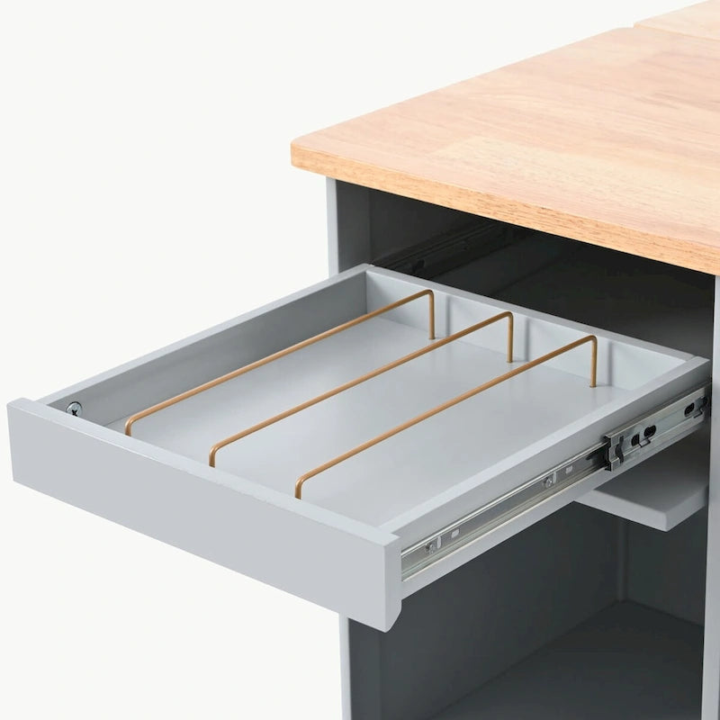 Isola da cucina con piano a ribalta e luce LED